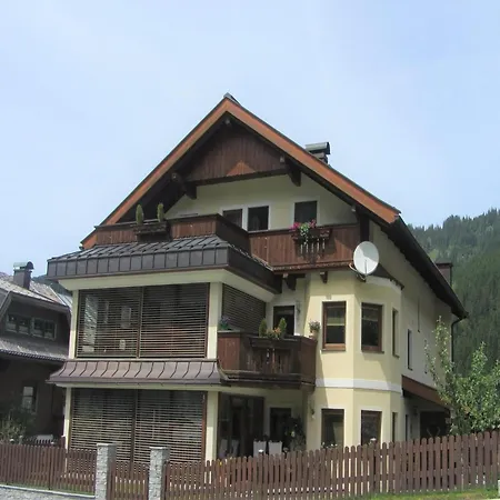 Flat In Krimml With A Balcony Apartment Exterior photo